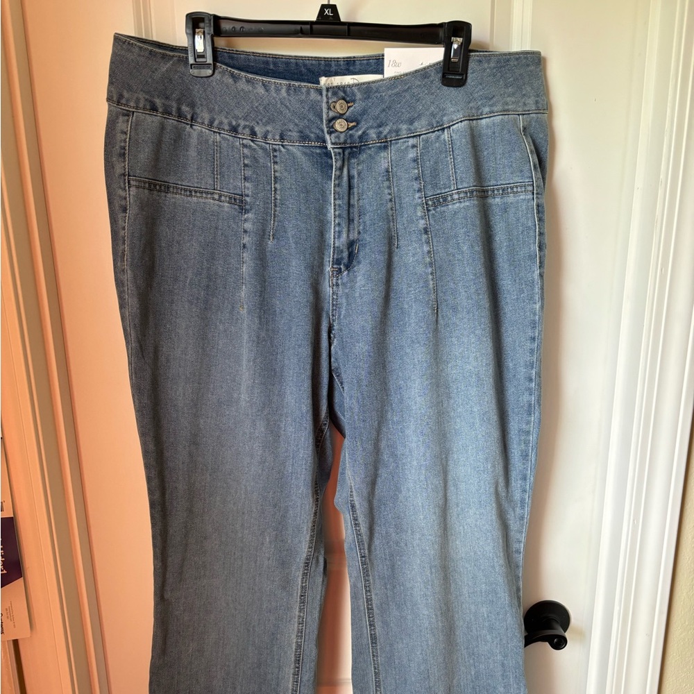 Women’s high rise boot cut jeans.